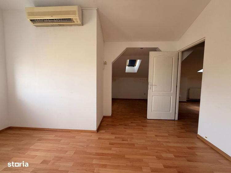 Casă cu 4 camere în Floreasca