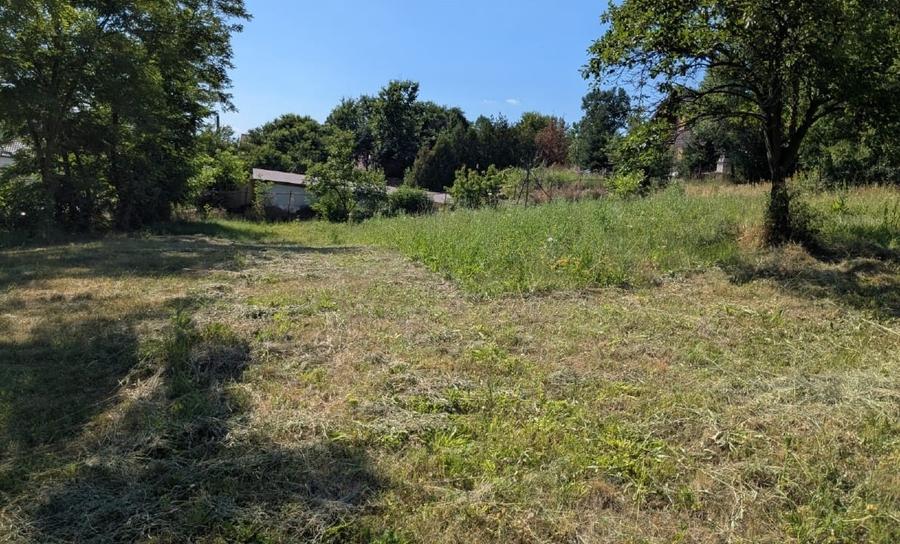Teren Construcții intravilan de 1385 mp, în Tutana