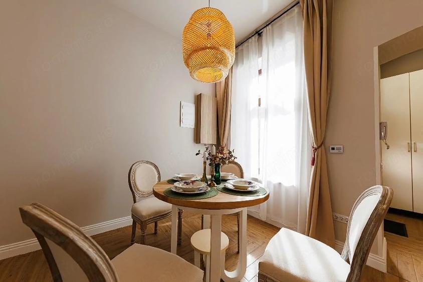 Apartament frumos-elegant,cladire istorica, CENTRU - 6