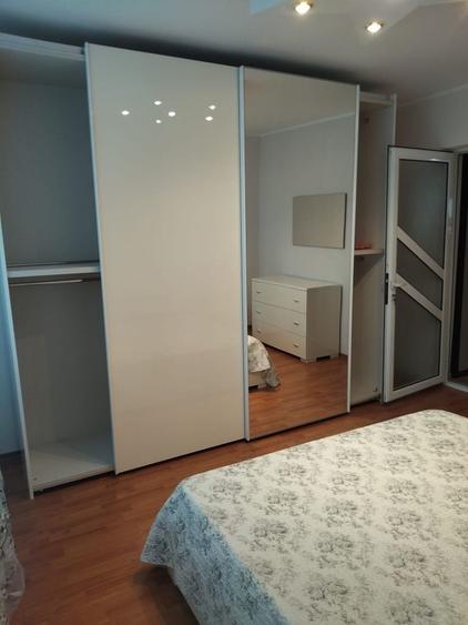 Inchiriez apartament zona centrala - 2