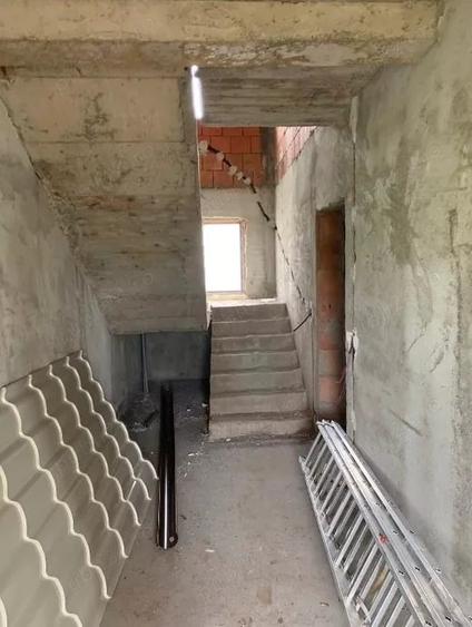Casă cu 4 camere cu Teren 750 Mp în Novaci