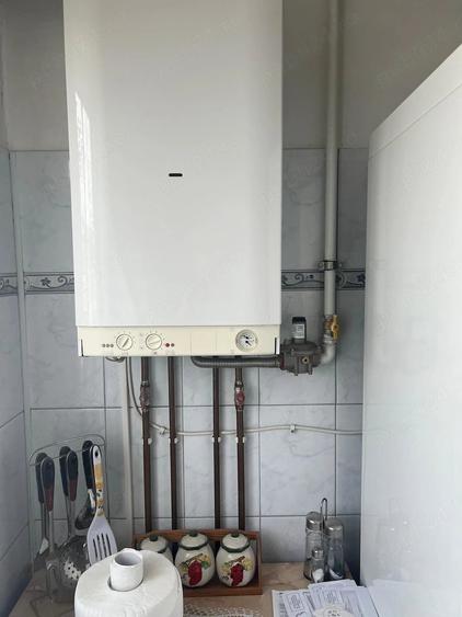 Apartament cu 3 camere semidecomandat în Breaza de Sus