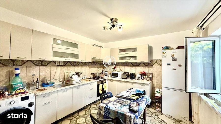 Casă cu 4 camere cu Teren 800 Mp în Victoria