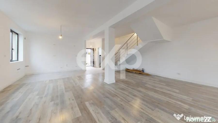 Casă cu 4 camere cu Teren 250 Mp în Corbeanca