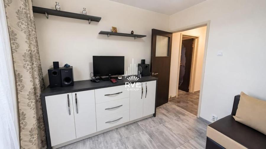 Apartament cu 3 camere în Drumul Taberei