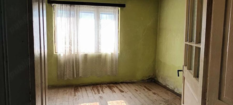 Casă cu 3 camere cu Teren 250 Mp în Central
