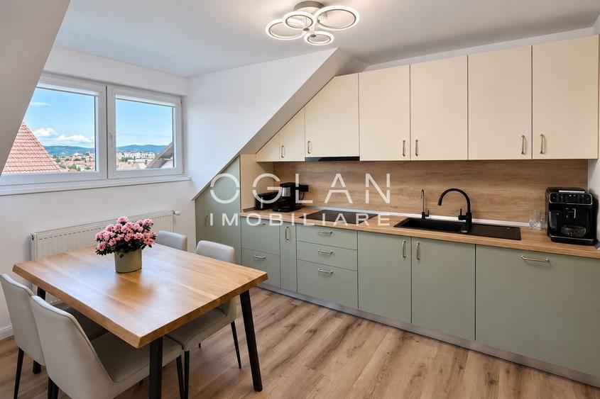 Apartament cu 4 camere, mobilat în Piața Cluj