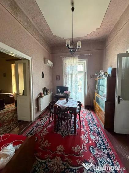 Casă cu 3 camere cu Teren 619 Mp în Central