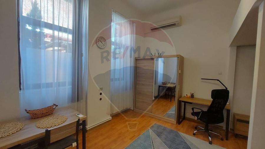 Apartament cu o camera la curte de vanzare pe Ady Endre, Oradea, Bihor - 2