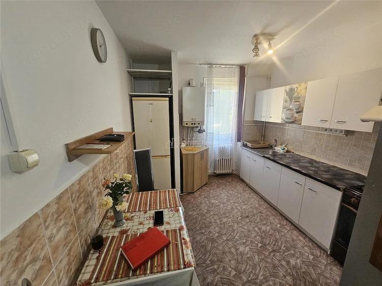 Apartament cu 2 camere semidecomandat în Micro I