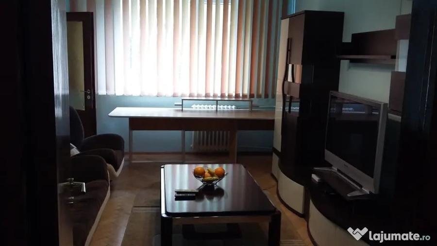 Apartament cu 3 camere decomandat în Gării