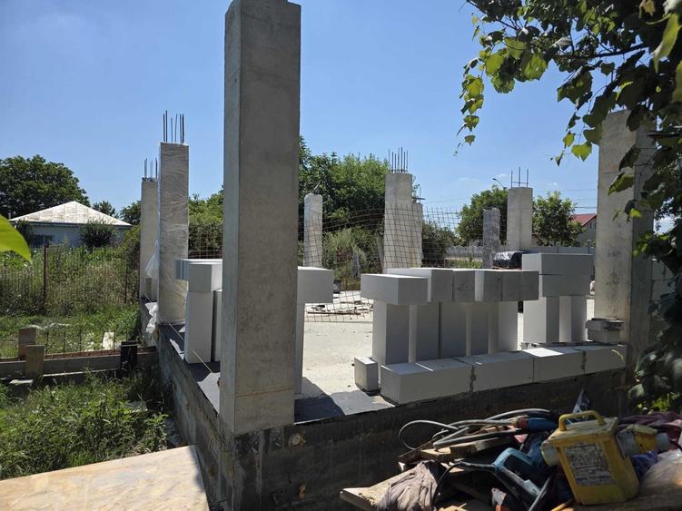 Casă cu 2 camere în Văculești