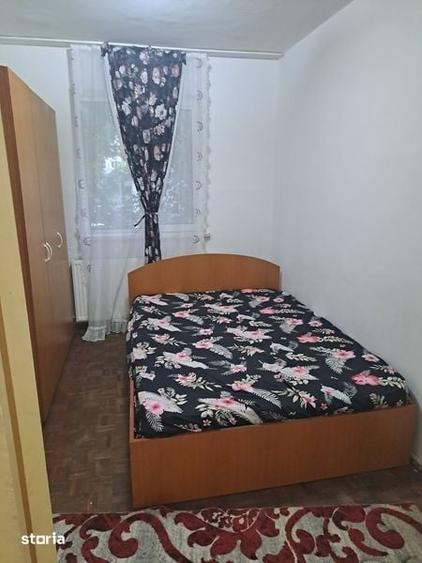 De inchiriat apartament cu 3camere - 5