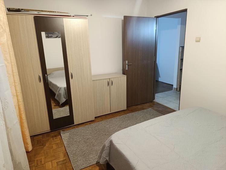 Apartament cu 2 camere semidecomandat în Dosu Bricii