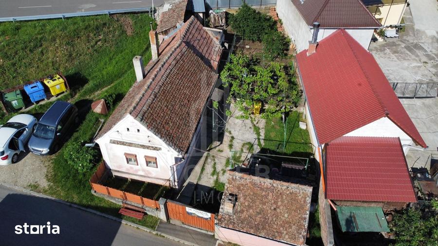 Casă cu 2 camere cu Teren 259 Mp în Central
