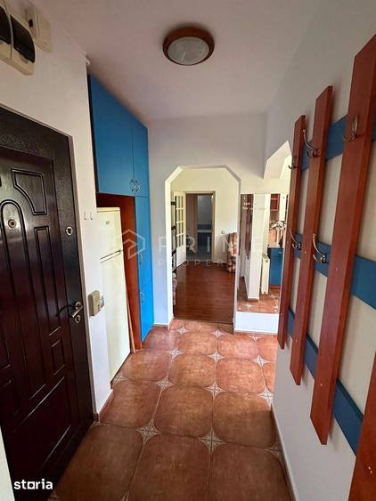 Apartament cu 3 camere în Cornișa