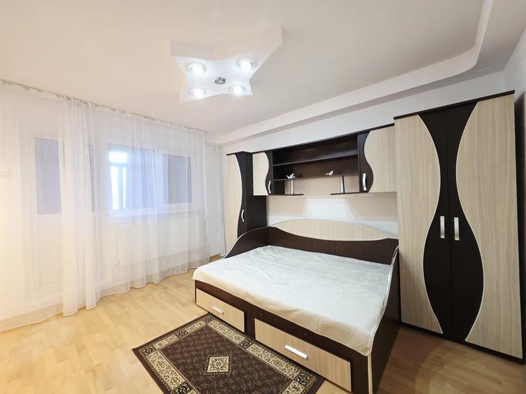 Garsonieră decomandată în Micro 18