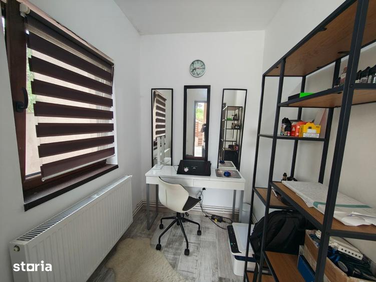 Casă cu 4 camere cu Teren 365 Mp în Florești