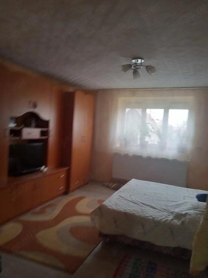 Casă cu Teren 40 Mp în Leșmir