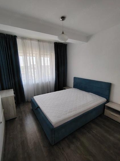 Apartament cu 2 camere decomandat în Titan