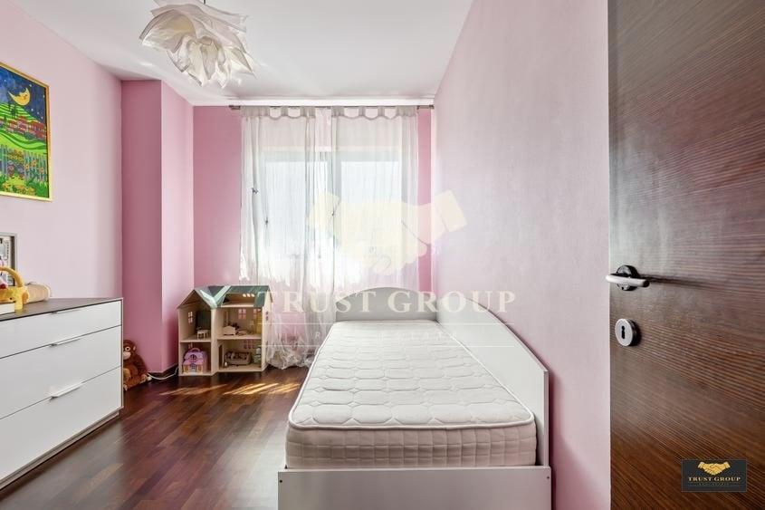 Apartament cu 3 camere semidecomandat, mobilat în Titulescu