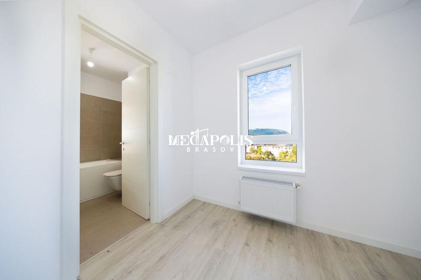 Penthouse cu 4 camere decomandat în Noua