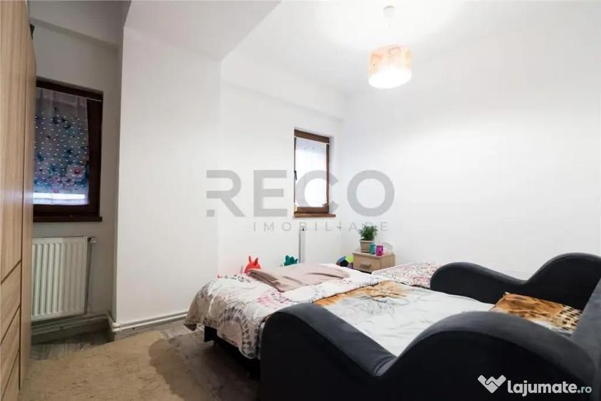 Apartament cu 3 camere decomandat în Paleu