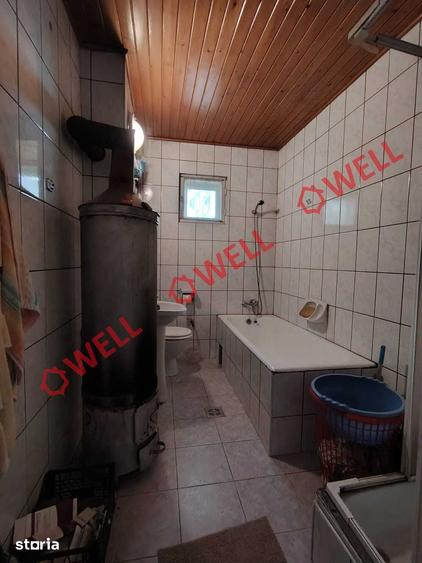 Casă cu 3 camere cu Teren 240 Mp în Central