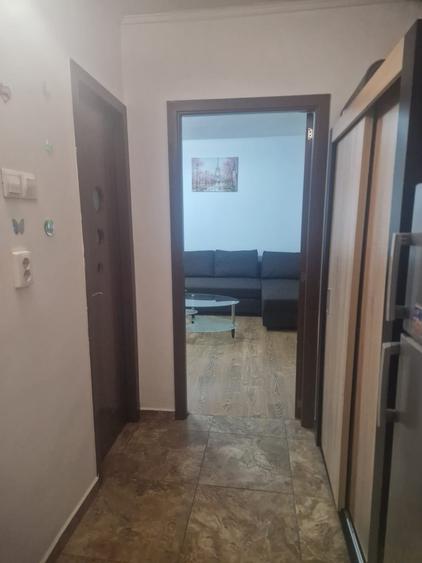 Garsonieră decomandată, mobilată în Dristor