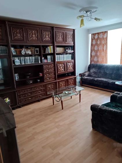 Apartament cu 3 camere decomandat în Tudor Vladimirescu