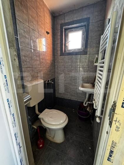 Apartament cu 2 camere semidecomandat, mobilat în Câmpia Turzii