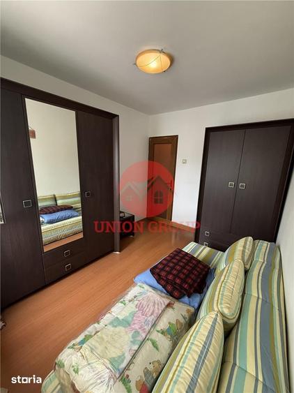 Apartament cu 4 camere decomandat în Inel II