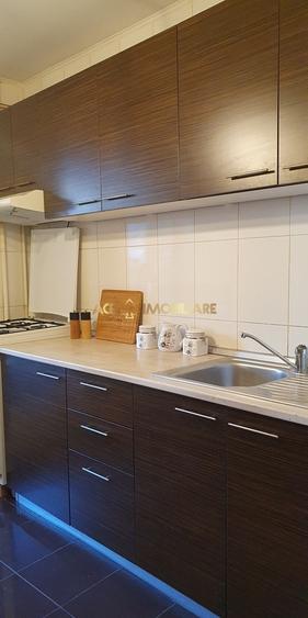 Apartament cu 3 camere decomandat, mobilat în Camil Ressu