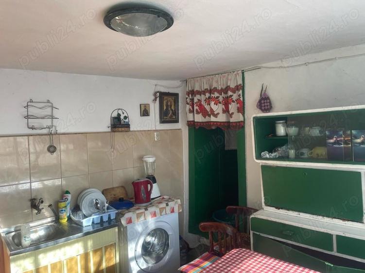Casă cu 4 camere cu Teren 1600 Mp în Scoreiu