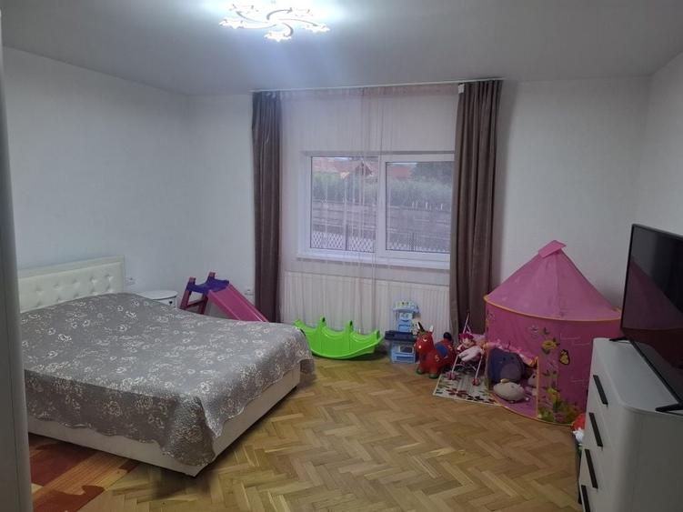 Casă cu 3 camere în Sâncrai