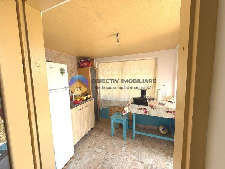 Casă individuală cu 2 camere cu Teren 4500 Mp în Dragomirești