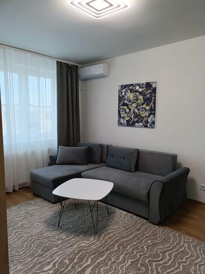 Vand apartament str aviatarilor 2 camere etajul 4 - 7