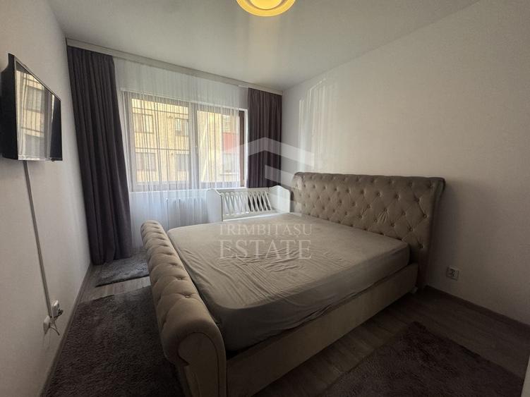 Apartament cu 2 camere decomandat, mobilat în Metalurgiei