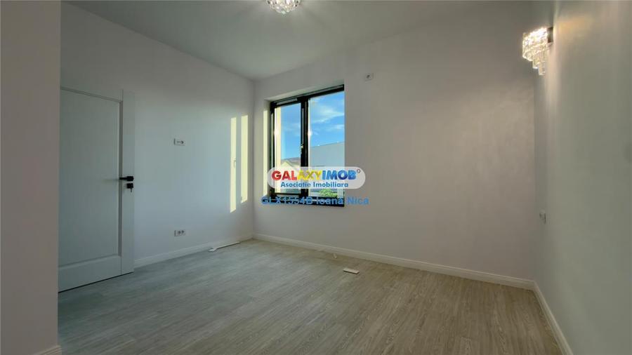 Casă cu 4 camere cu Teren 400 Mp în Central