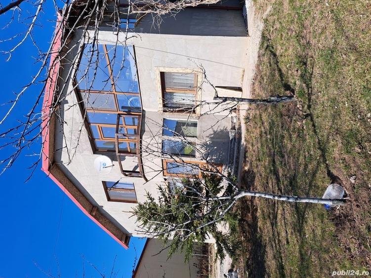 Casă cu 5 camere cu Teren 1500 Mp în Traian
