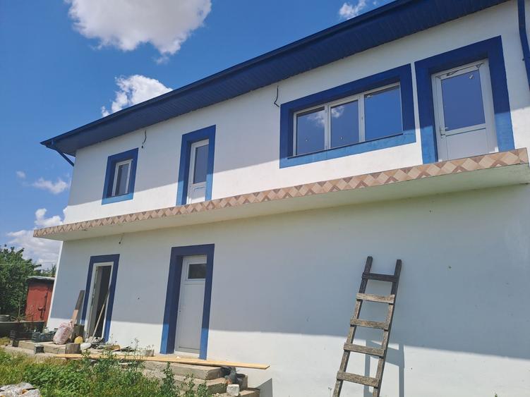 Casă cu 3 camere în Nicolae Bălcescu