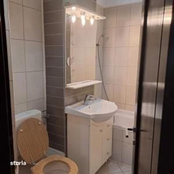 Apartament cu 2 camere decomandat în Ștrand