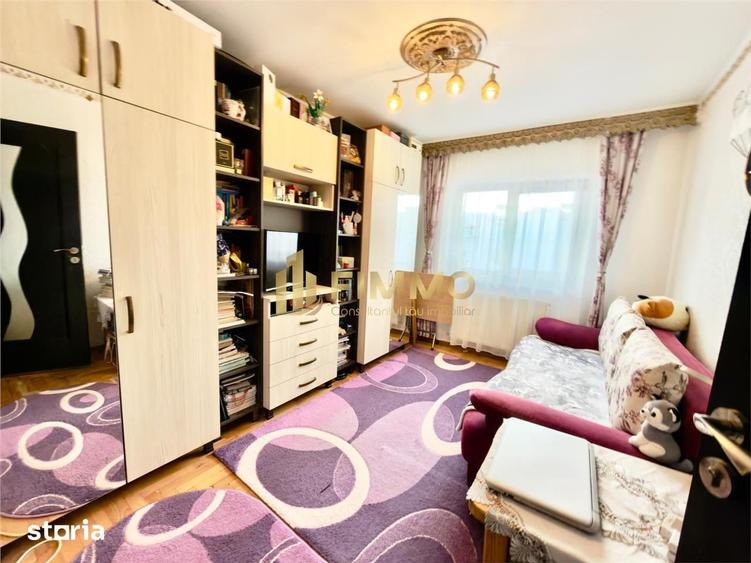 Apartament cu 3 camere decomandat în Central