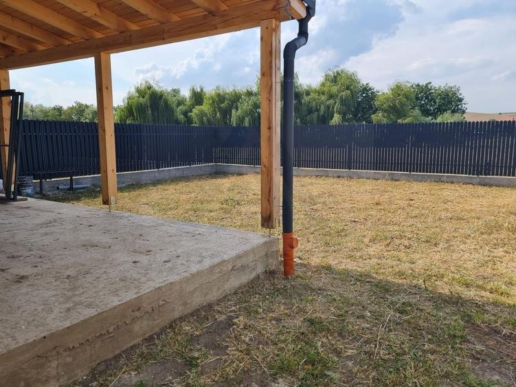 Duplex cu 3 camere cu Canalizare în Șura Mare