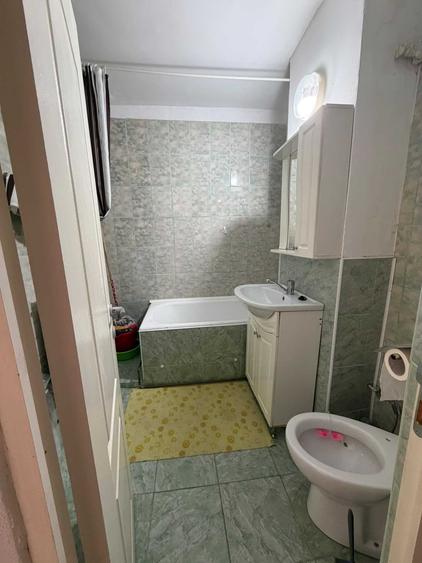 Apartament cu 2 camere decomandat în 9 Mai