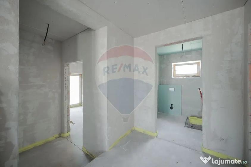 Casă cu 5 camere cu Teren 435 Mp în Săldăbagiu de Munte