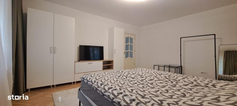 Garsonieră decomandată în Unirii