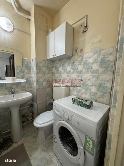 Apartament cu 2 camere decomandat în Baba Novac