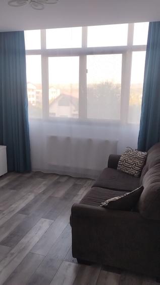 Apartament cu 2 camere decomandat în Valea Adâncă