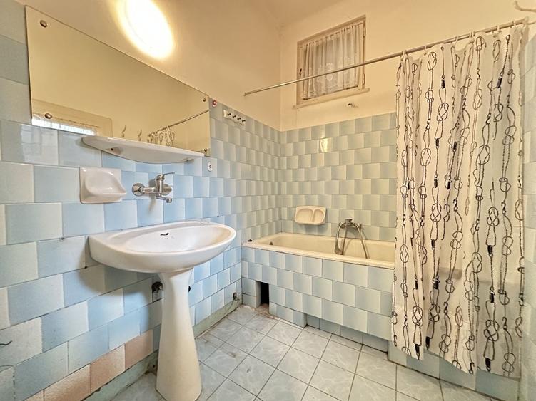 Apartament cu 2 camere semidecomandat în Centrul Istoric